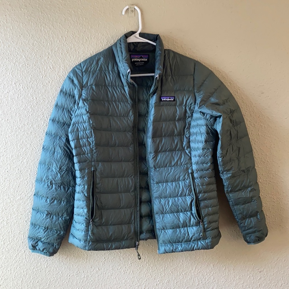 Patagonia Down Jacket in Green